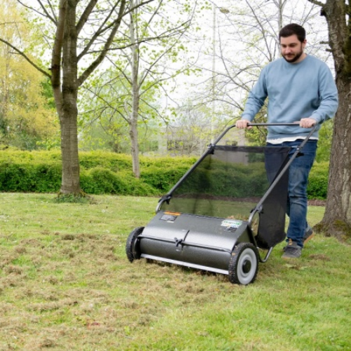 Push lawn sweeper